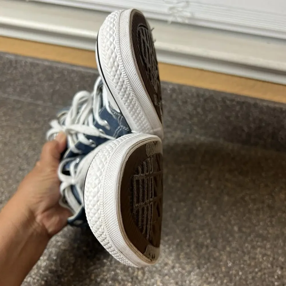 Converse blue canvas